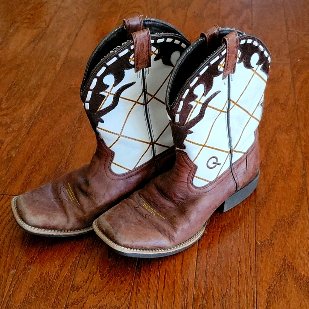 Kids Ariat boots